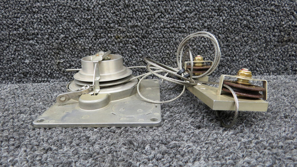 065-0030-02, 200-02428-0000 Bendix King KM-275 Servo Mount and Pulley