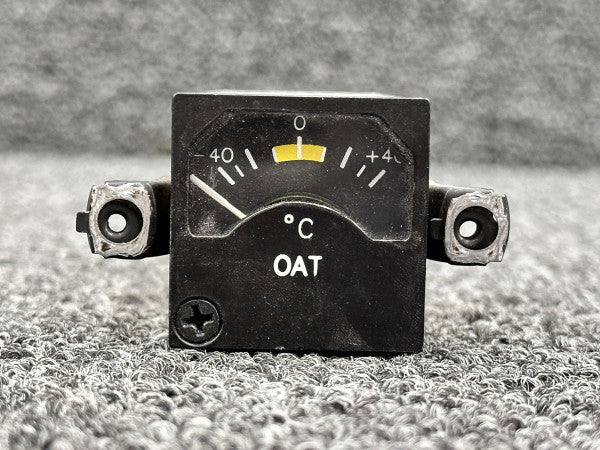 169BP-910-1LBW Sigma Tek 169BP Outside Air Temperature Indicator (28V)