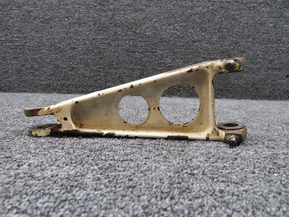 45-815015-6 Beechcraft F35 Main Gear Lower Torque Knee (Impacted Edge)