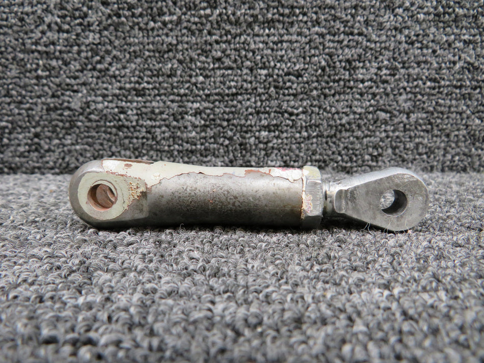 0842000-33 Cessna 310Q Nose Gear Adjusting Fork