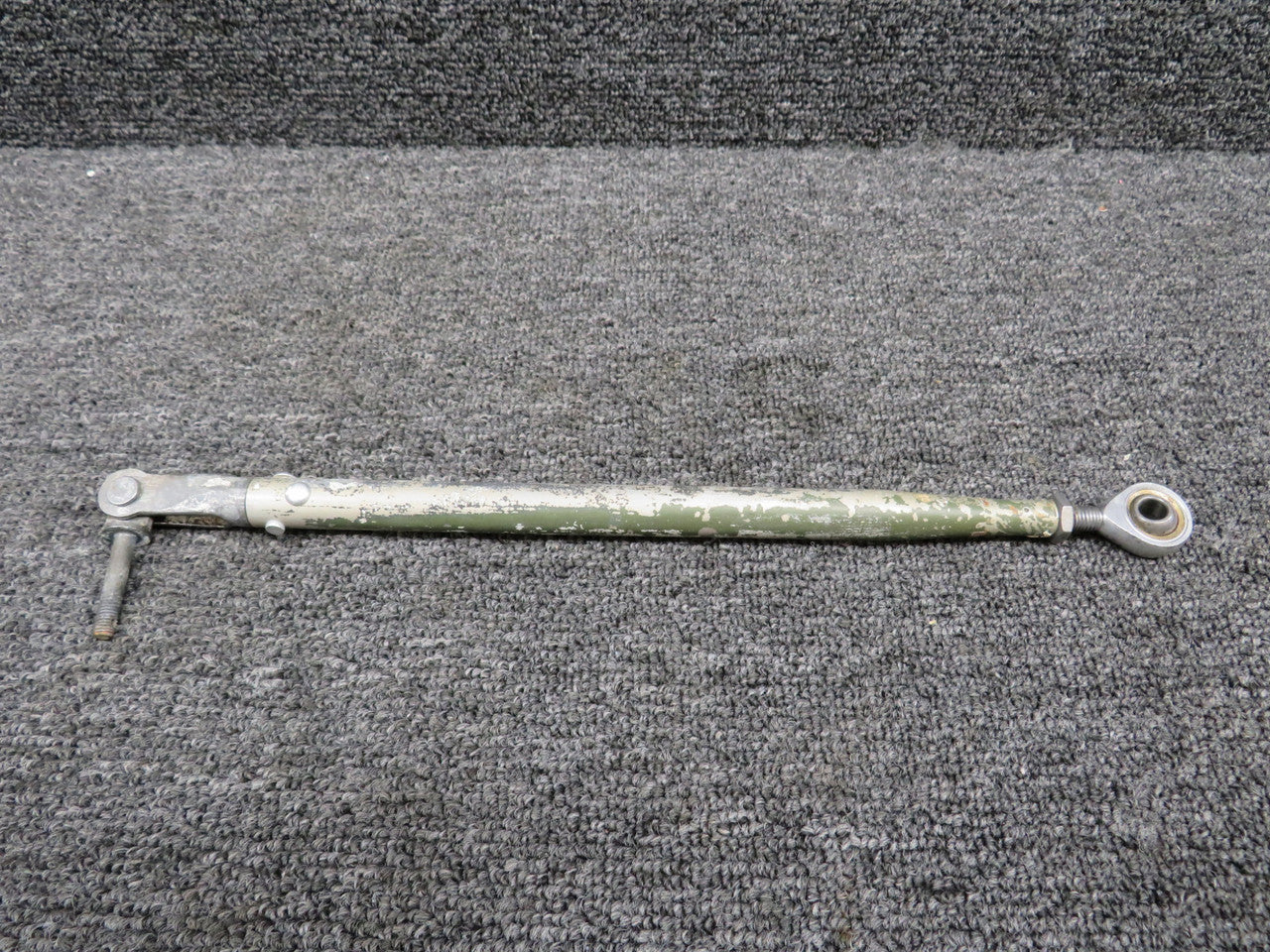 0813300-53 Cessna 310Q Nose Gear Main Door Link Assembly – BAS