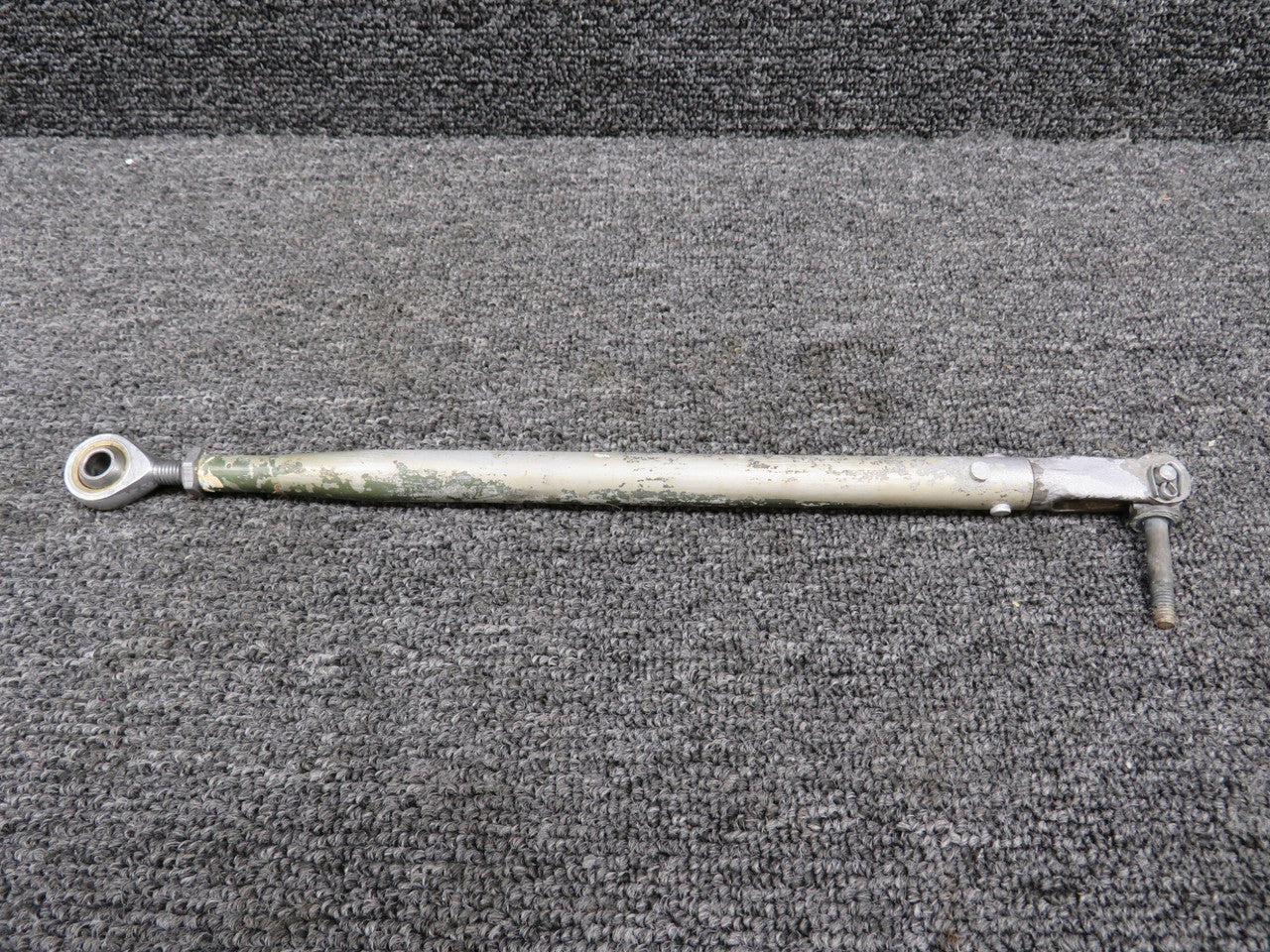 0813300-53 Cessna 310Q Nose Gear Main Door Link Assembly – BAS