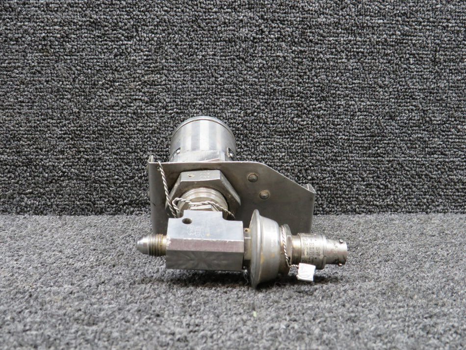 64251-200-1 Jaeger Oil Pressure Transmitter with Mount and Modifications (26V)