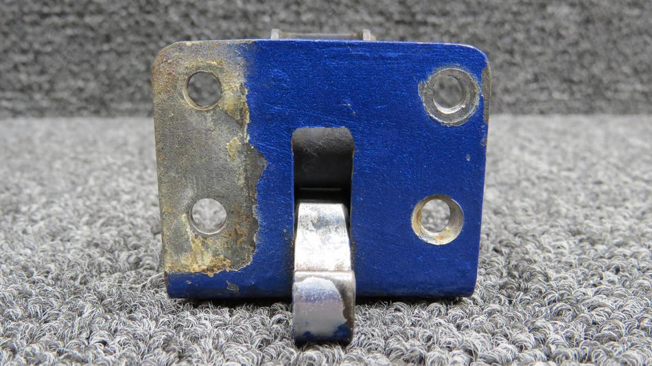 Cessna Aircraft Parts 1511408-24 Cessna 337G Upper Cabin Door Forward Latch Bracket Assembly