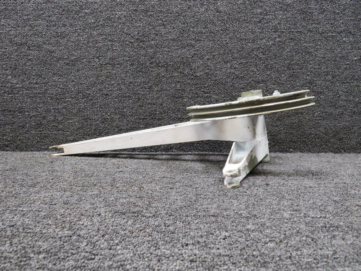 Cessna Citation 6662101-13 Cessna Citation 560XL Inboard Flap Bellcrank Assembly LH