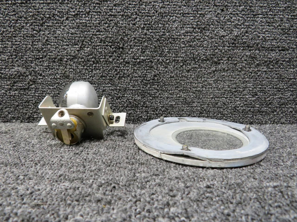 Cessna Citation 31-2345-1, A7079B-24 Wing Inspection Lens Retainer with Bulb LH