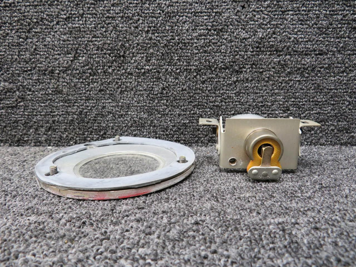 Cessna Citation 31-2345-2, A7079B-24 Wing Inspection Lens Retainer with Bulb RH