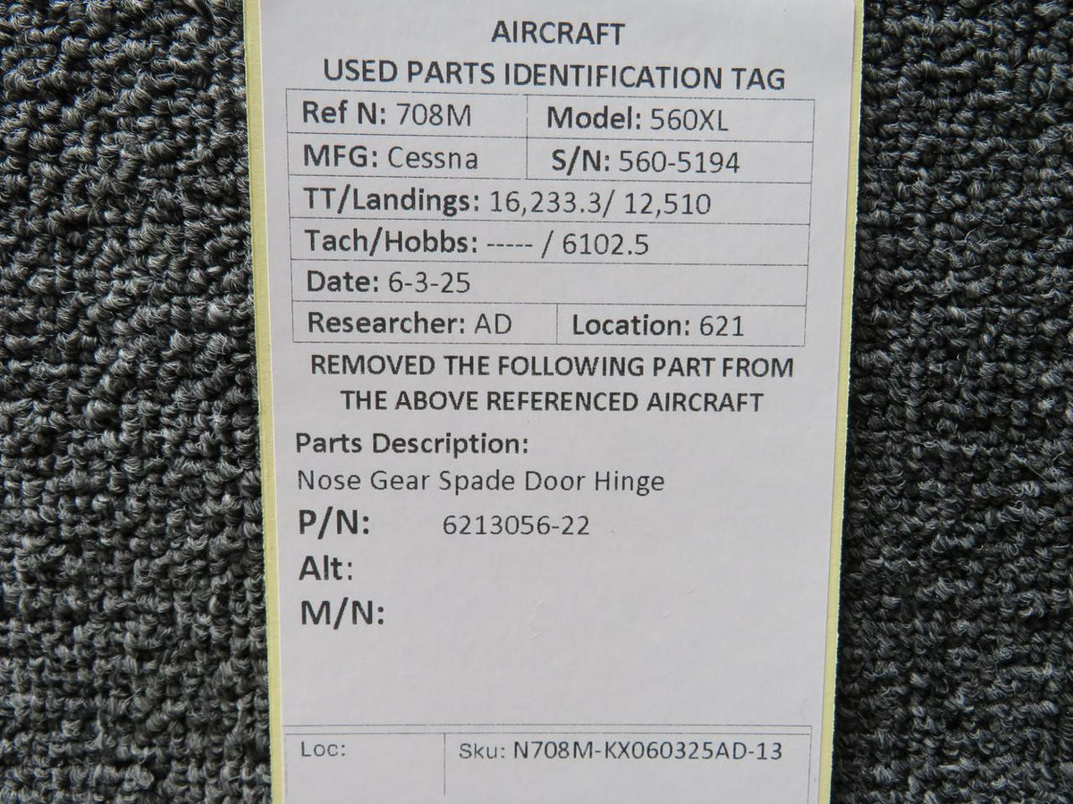 Cessna Citation 6213056-22 Cessna Citation 560XL Nose Gear Spade Door Hinge
