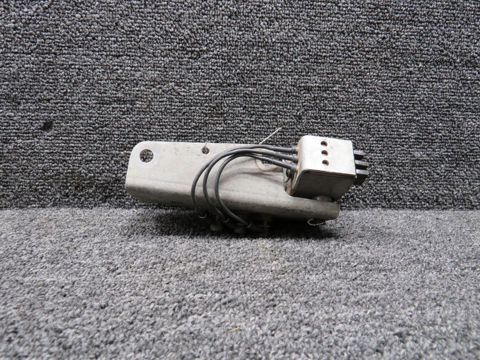 Cessna Aircraft Parts C-40010 (Weu: C-40179) Cessna 340A De-Ice Brush Block with Bracket