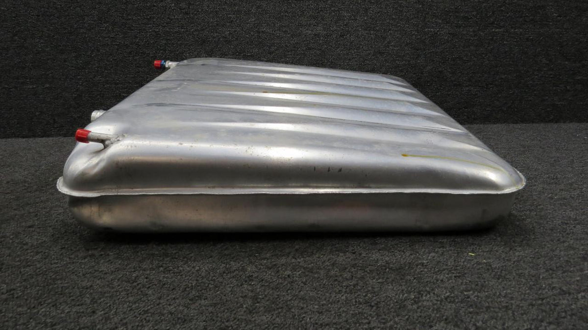 Cessna Aircraft Parts 1516057-18 Cessna 337G Inboard Wing Fuel Tank RH