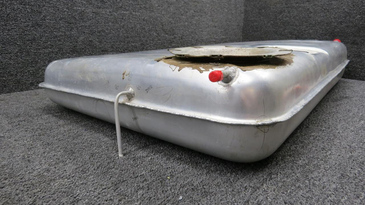 Cessna Aircraft Parts 1516132-2 Cessna 337G Outboard Wing Fuel Tank RH