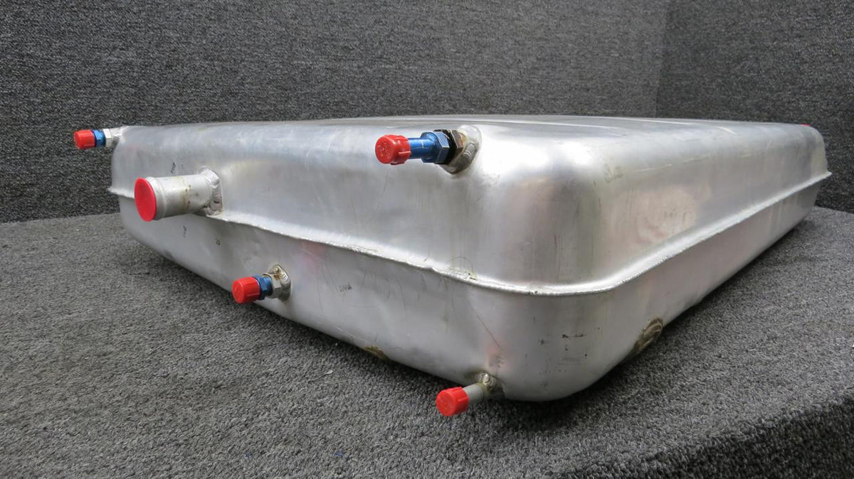 Cessna Aircraft Parts 1516131-6 Cessna 337G Middle Wing Fuel Tank RH