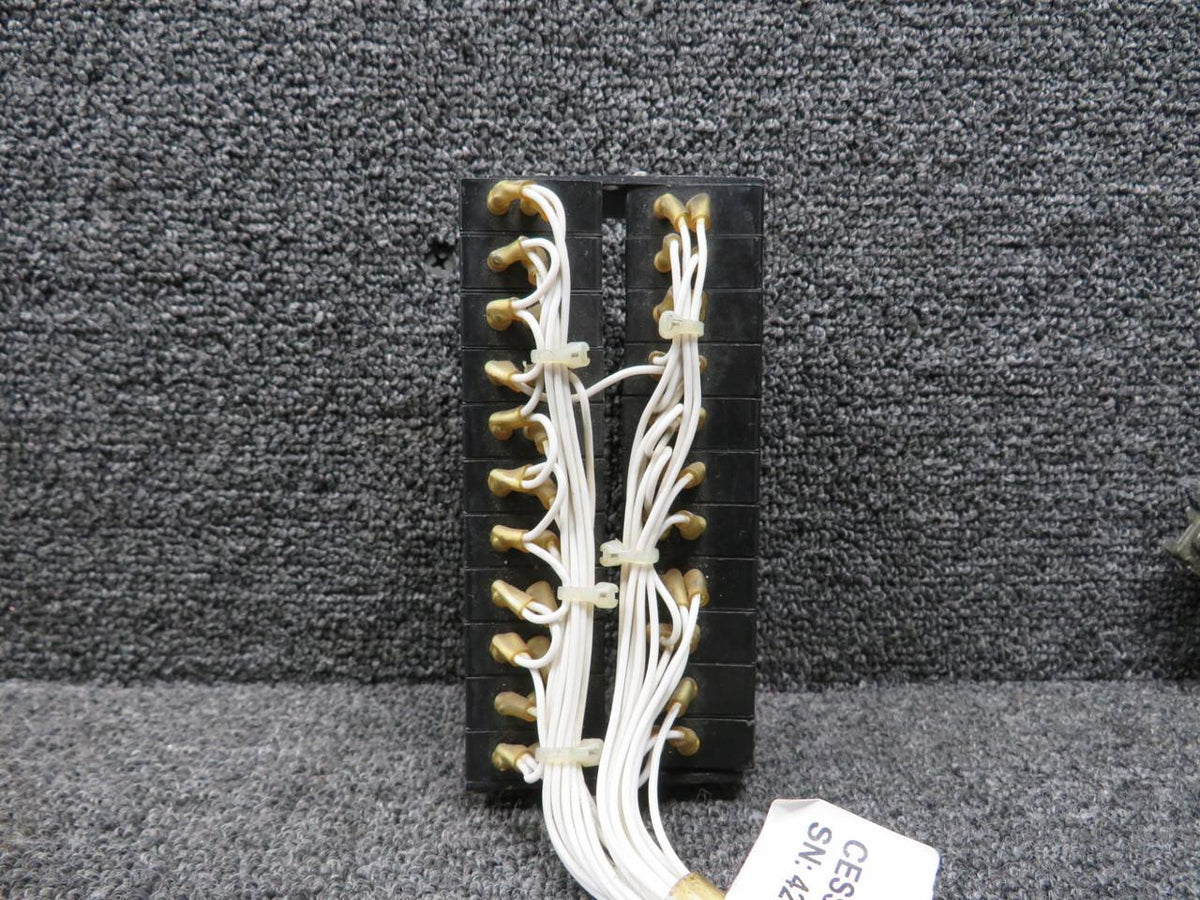 Grimes 65-0890-3 Grimes Annunciator Panel with Connector (28V) (Incomplete Assembly)