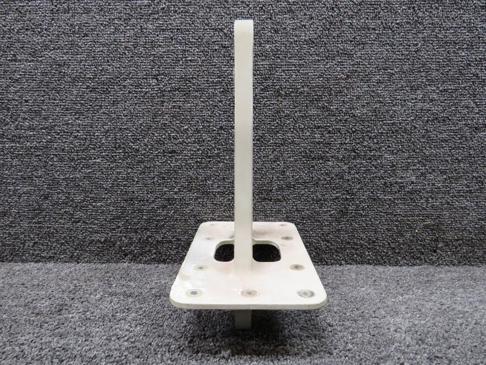 Cessna Citation 6631105-4 (Use: 6631105-12) Cessna Citation 560XL Attach Lug Assembly RH