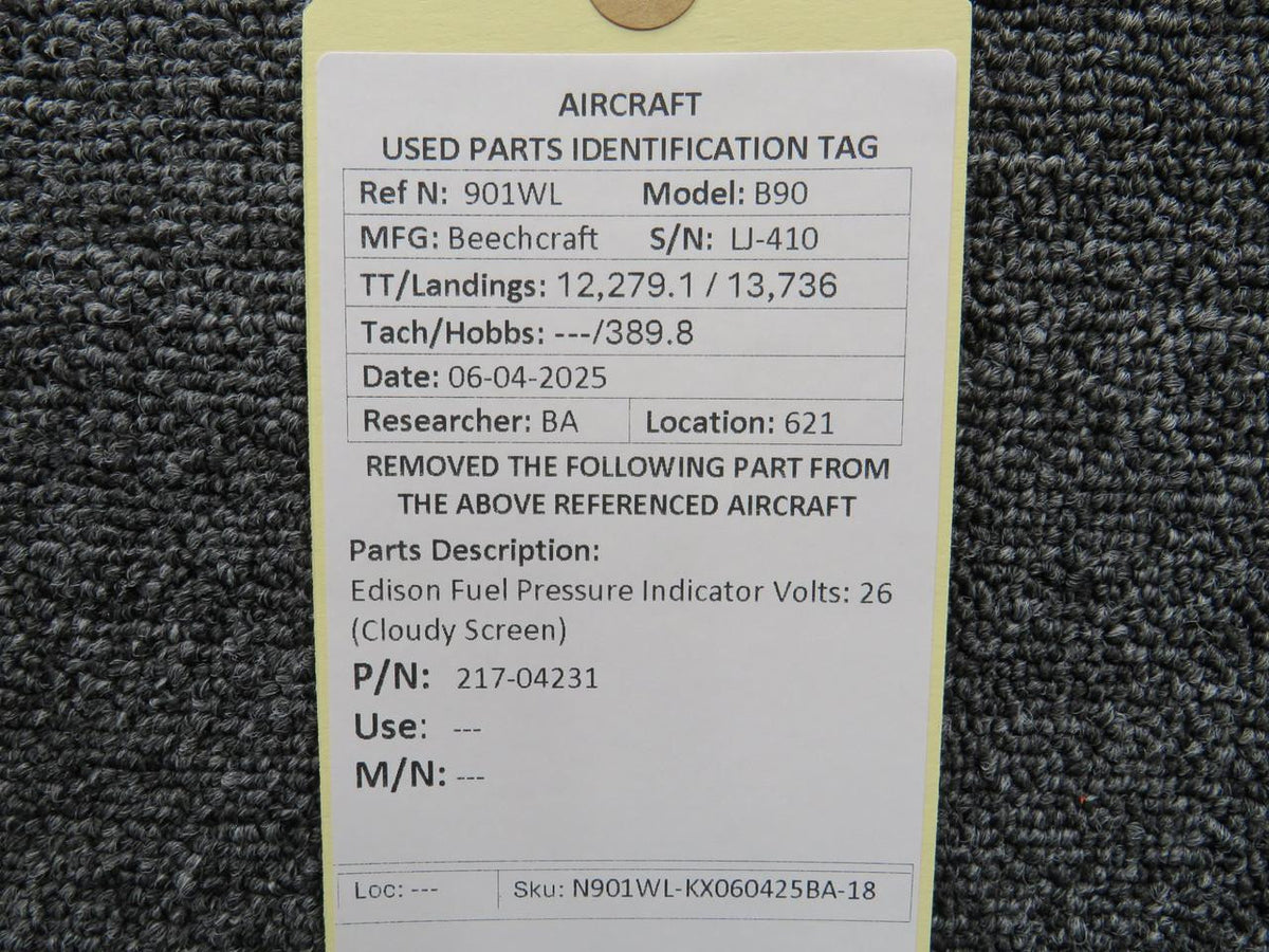Edison 217-04231 Edison Fuel Pressure Indicator Volts: 26 (Cloudy Screen)