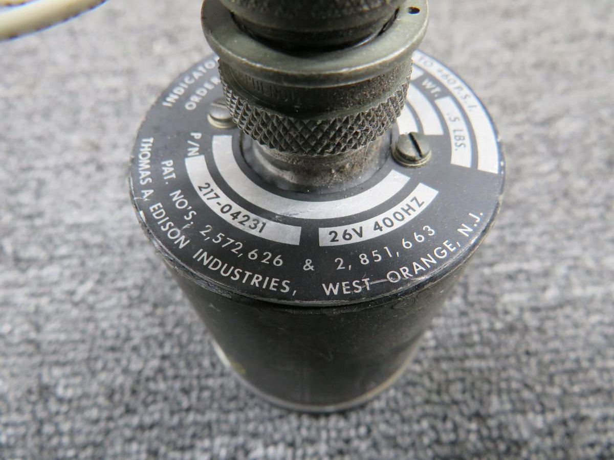 Edison 217-04231 Edison Fuel Pressure Indicator Volts: 26 (Cloudy Screen)