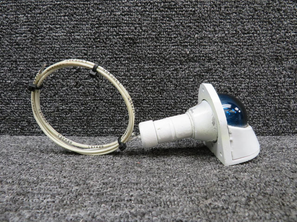 Beechcraft Parts 50-361103-7 Beechcraft B90 Navigation Light Assy w Green Lens RH (Damaged Base)