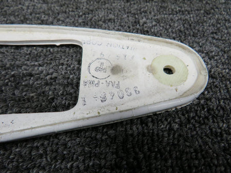 Beechcraft Parts 00033200-2 Beechcraft Logo Light Assembly Volts: 28 (Minus One Bulb)