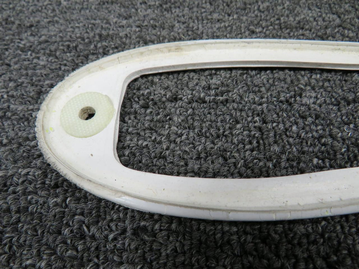 Beechcraft Parts 00033200-2 Beechcraft Logo Light Assembly Volts: 28 (Minus One Bulb)