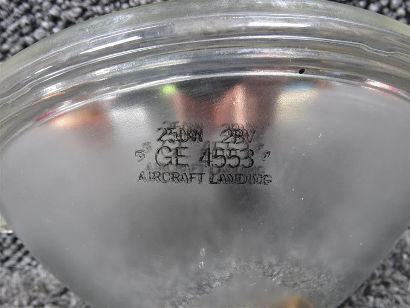 General Electric 26-32164-1, 4553 Fairchild SA26AT General Electric Dome Landing Light Assembly