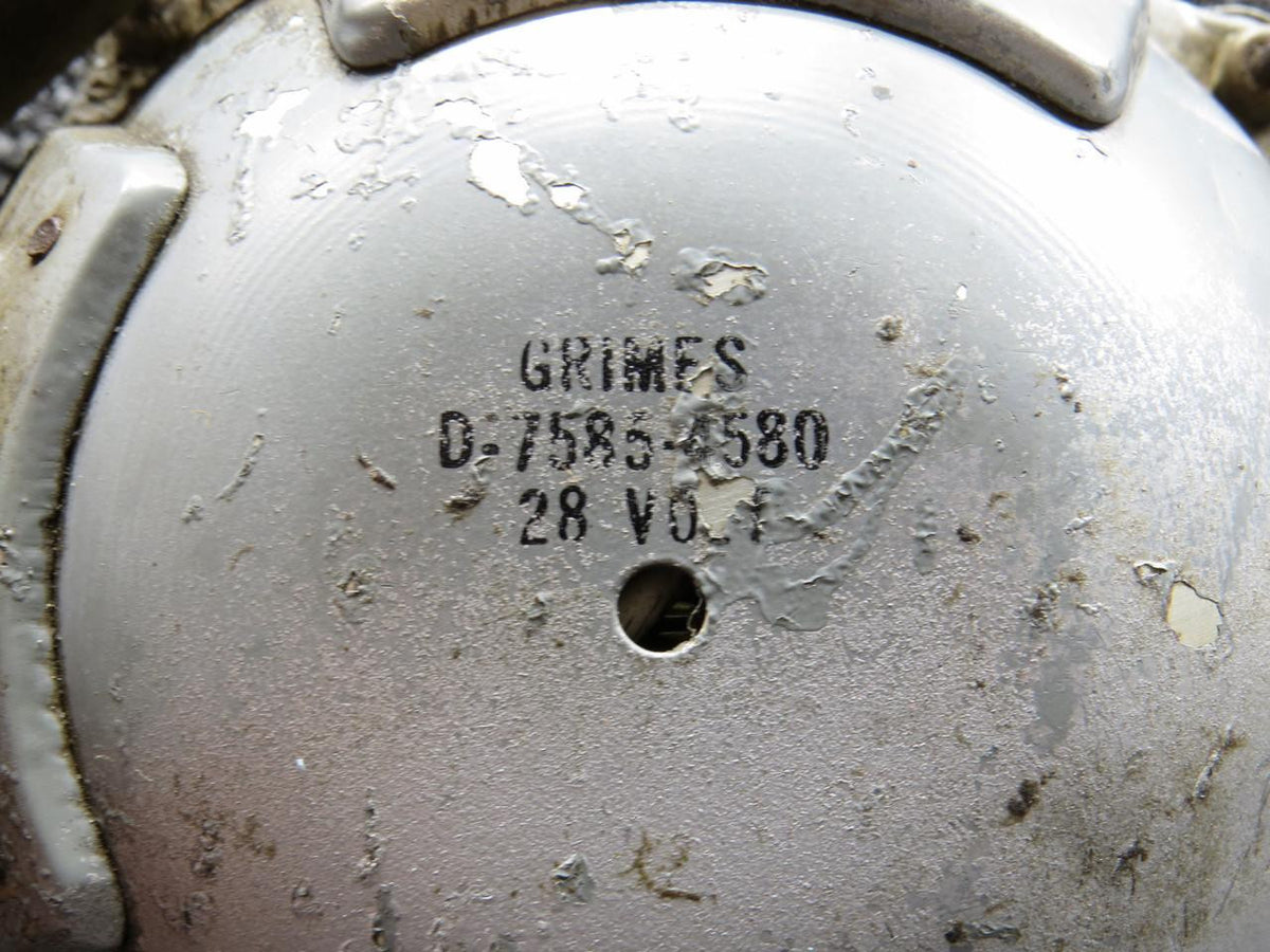 Grimes D-7585-18 Lear 25B Grimes Taxi Light Assembly with Clear Lens