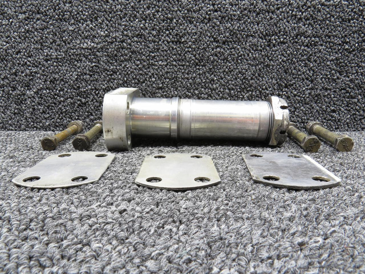 Cessna Aircraft Parts 0541124-1 Cessna C-210 Main Landing Gear Axle Assembly