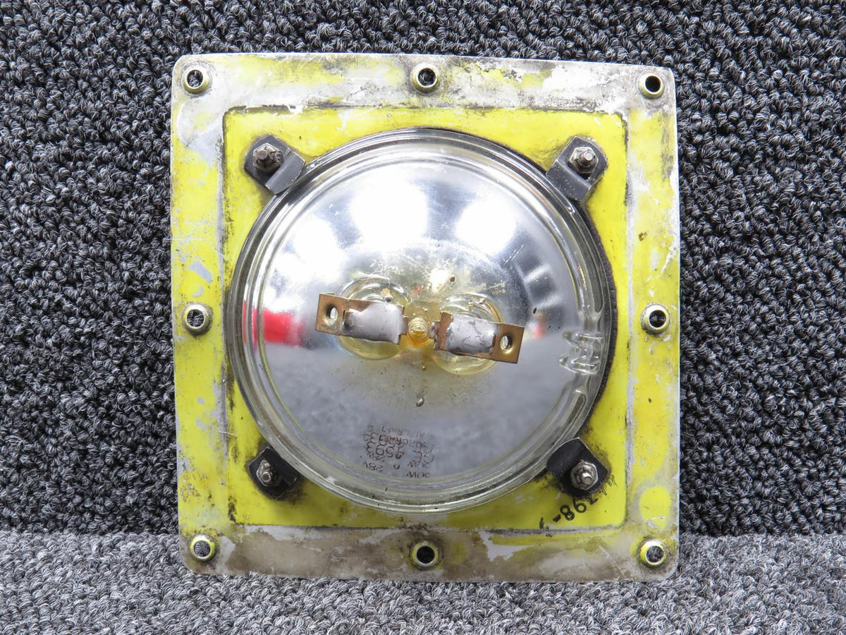 General Electric 44402-000, 4593 Piper PA31-350 General Electric Wing Inspection Light Assembly