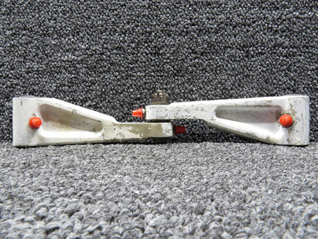 Cessna Aircraft Parts 0841002-1 Cessna C-421-A Nose Landing Gear Scissor Torque Link Assembly