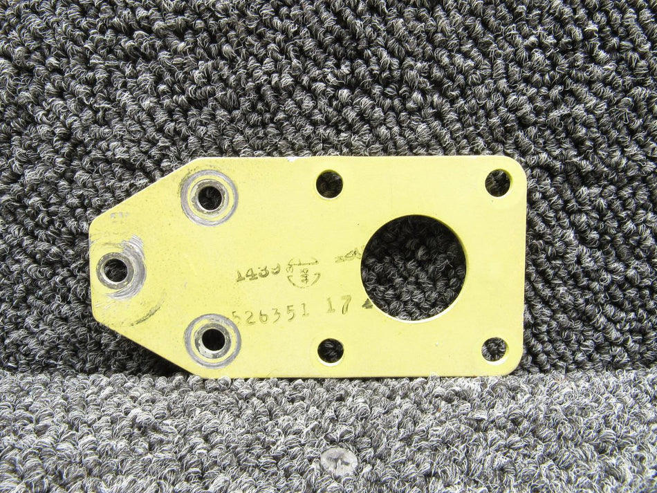 Cessna Aircraft Parts 5526351-17 Cessna 500 Filter Mount RH or LH