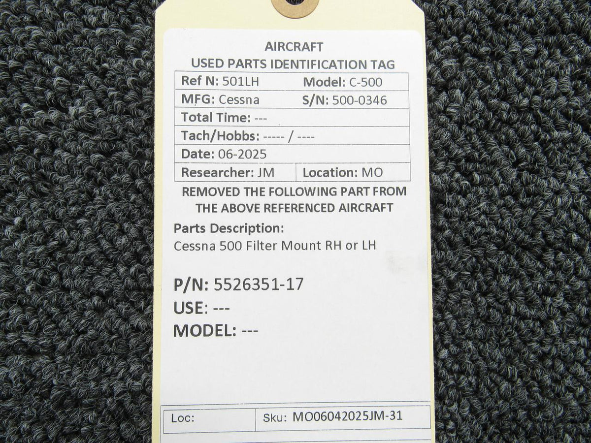 Cessna Aircraft Parts 5526351-17 Cessna 500 Filter Mount RH or LH