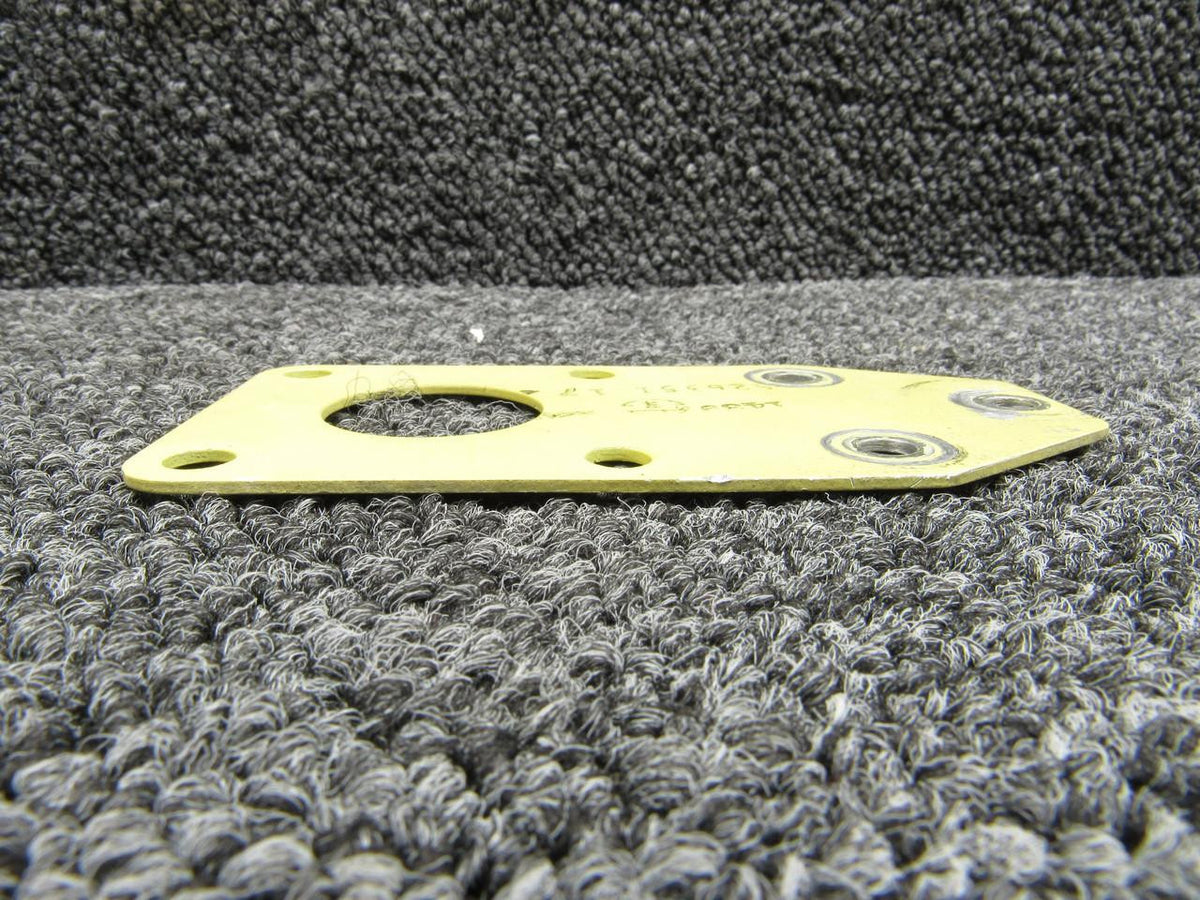 Cessna Aircraft Parts 5526351-17 Cessna 500 Filter Mount RH or LH
