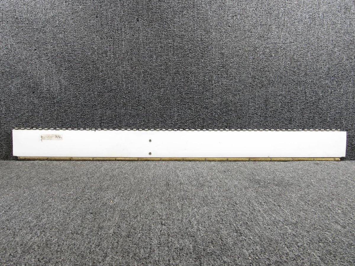 Cessna Aircraft Parts 0813088-2 Cessna 310R Nose Gear Door Assembly RH