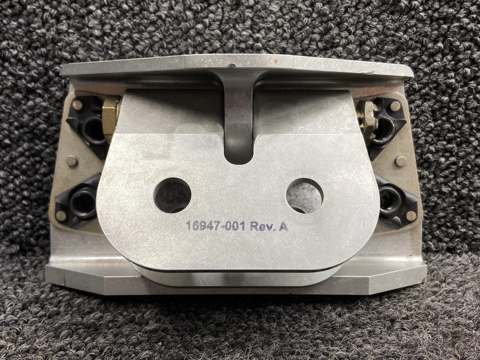 16940-001, 16947-001 Cirrus SR22T Upper Gear Attach Plate w Strut End