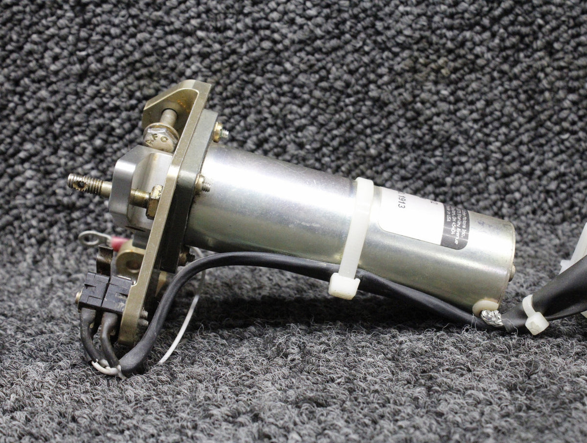 N272HM-82KW