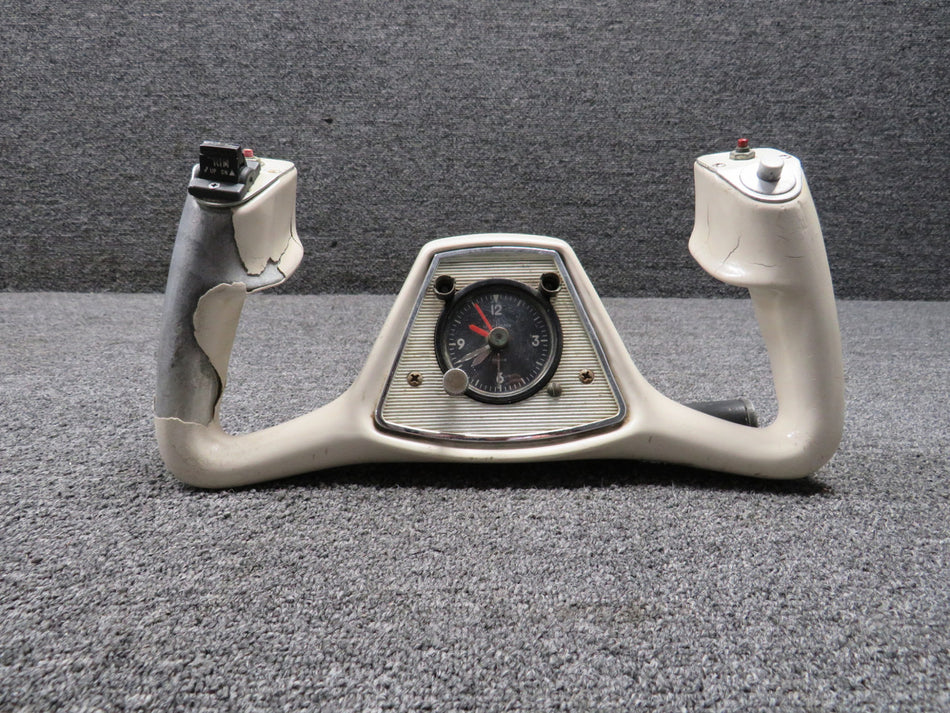 50-524416-677 Beech KA B90 Pilot Control Wheel and Light Assembly w Joint
