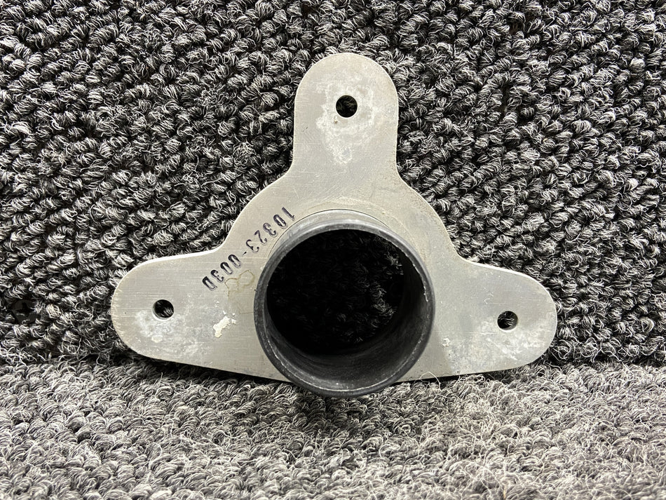 10323-003, 50200-501 Cirrus SR22T Flap Control Rod Bushing Mount w Bushing