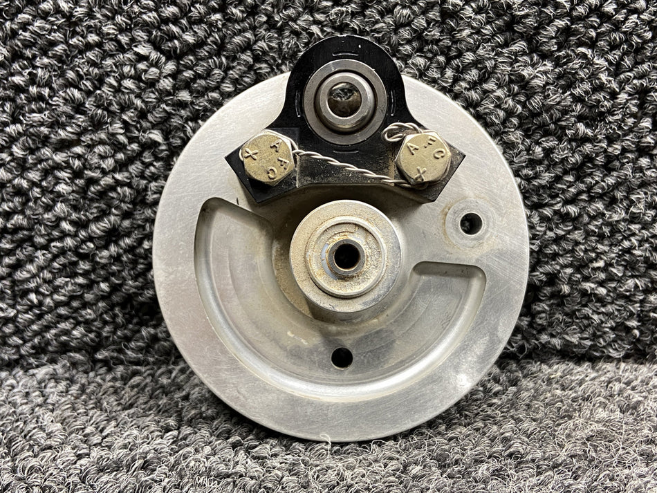 14815-101, 14815-103 Cirrus SR22T Aileron Actuation Pulley LH or RH w Block