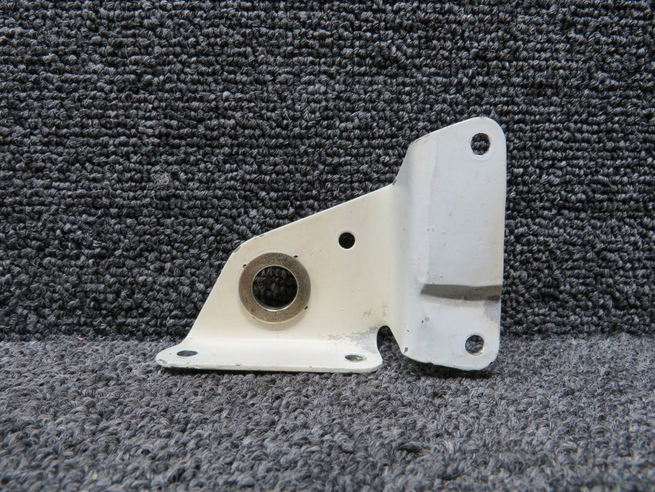 50-810134-4 Beechcraft King Air B90 Inboard Torque Tube Bracket Assembly LH