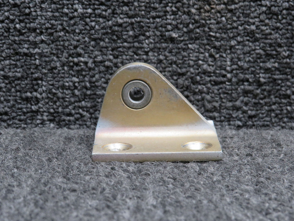 1232400-2 Cessna P210N Hinge Assembly Stabilizer Attach Aft RH