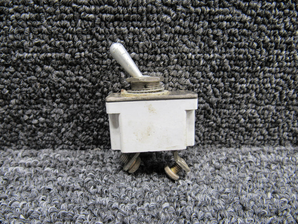 D7270-5-10 Klixon Toggle Switch (Amps: 10)