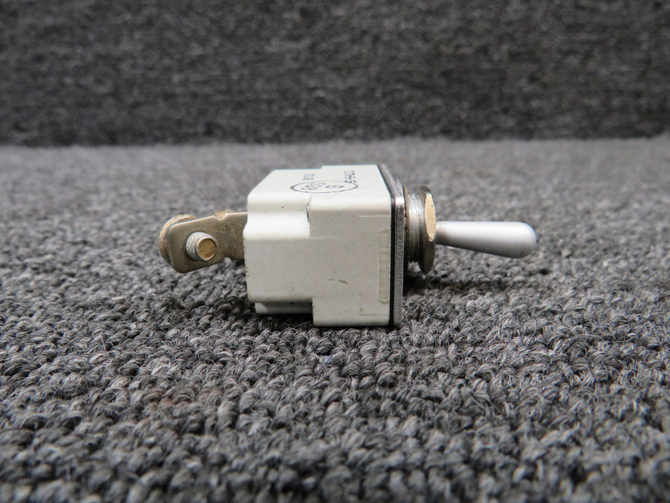 7270-5-15 Klixon Toggle Switch (Amps: 15)