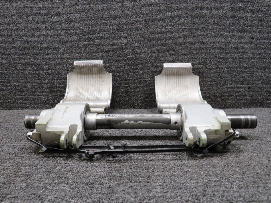 50-524402-605 Beechcraft King Air B90 Co-Pilot Rudder Pedal Assembly