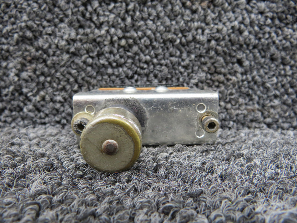 M8805-55-001 Cutler-Hammer Micro Switch