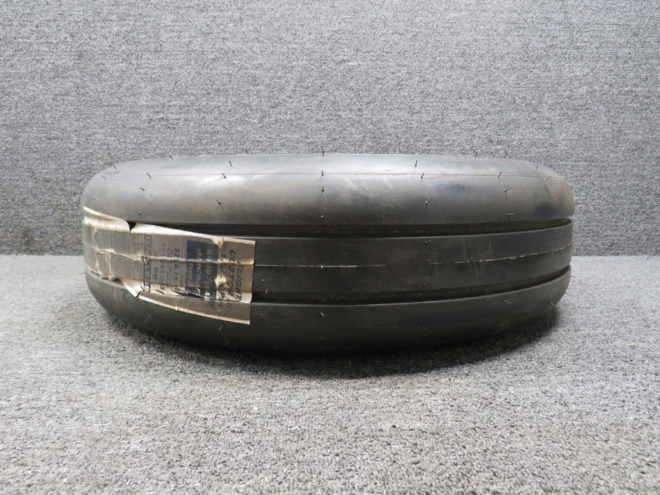 265F86-8 Goodyear Flight Custom III 22 x 6.75-10 Tire (NOS)