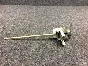 0516024-9, 0716623-8 Cessna 172S Fuel Selector Shaft and Handle