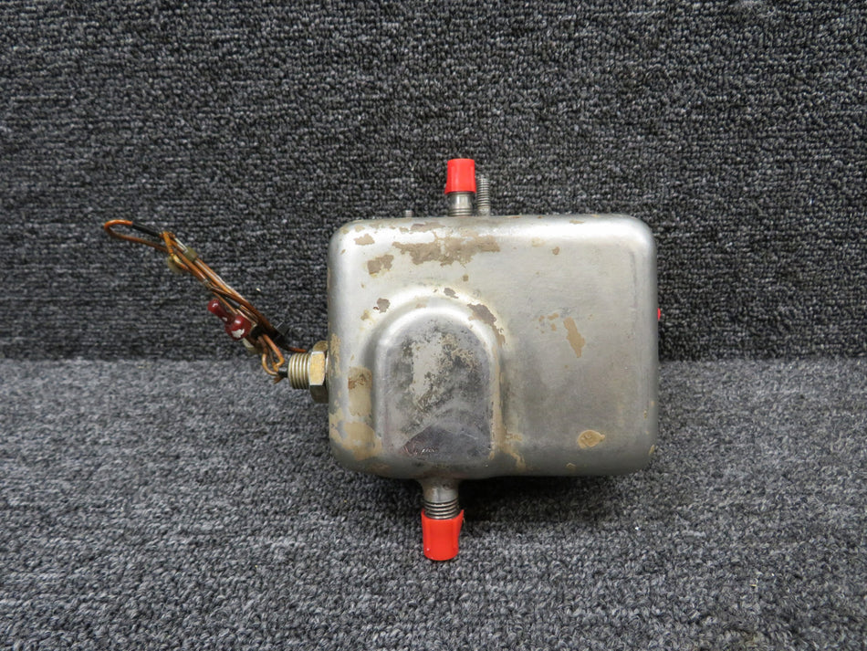90-920035-3 Beechcraft B90 Fuel Drain Collector Tank (Loose Stud)