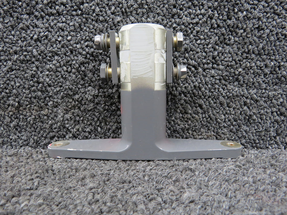 D195-1 Robinson R44 Forward Tail Rotor Yoke Assembly (Length: 3.75”)