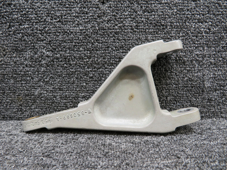 752-914 (Alt:31805-006) Piper PA-23-160 Landing Gear Torque Link Assembly