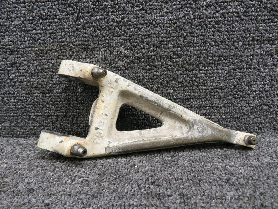 35-825193-1 (Cast: 35-825193) Beechcraft BE-76 Nose Gear Lower Torque Link