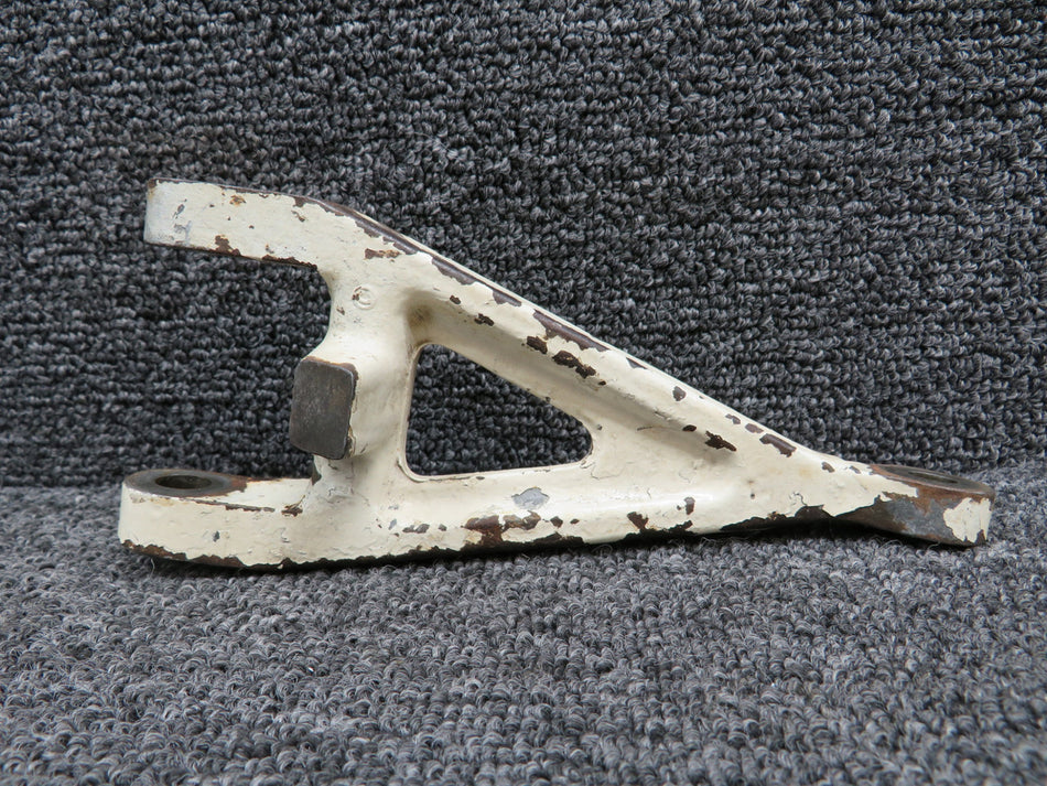 35-825193-1 (Cast: 35-825193) Beechcraft BE-95A Nose Gear Lower Torque Link